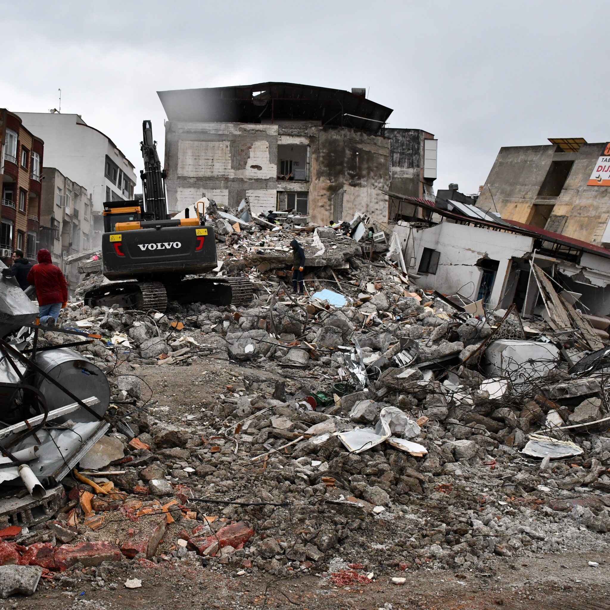 Urgent prayer and support still needed in Turkey and Syria