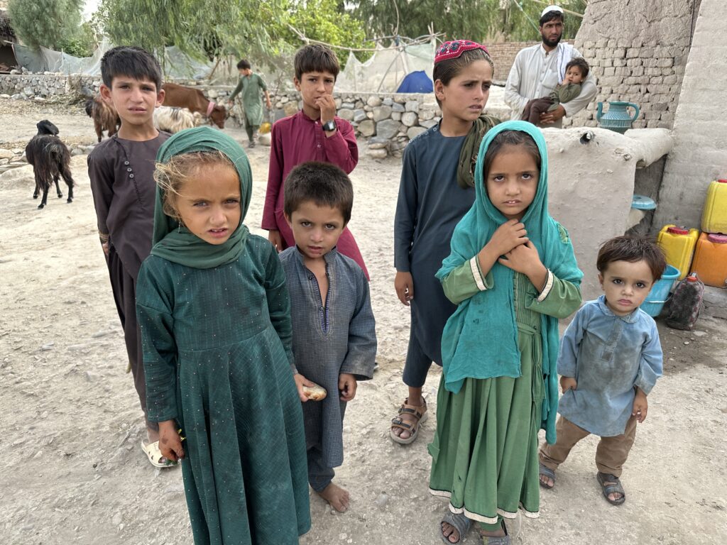 children suffering from afghan food scarcity
