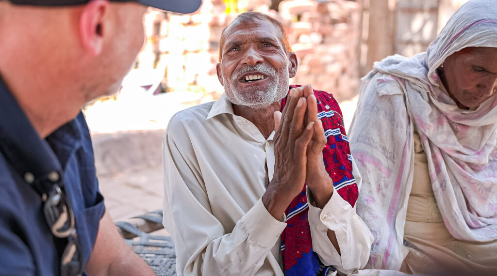 Persecuted Christians in Pakistan, Sayad and Ruth, freed from bonded slavery
