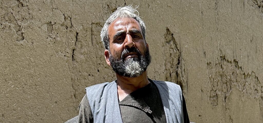Jansher-worries-for-his-children-in-Afghanistan