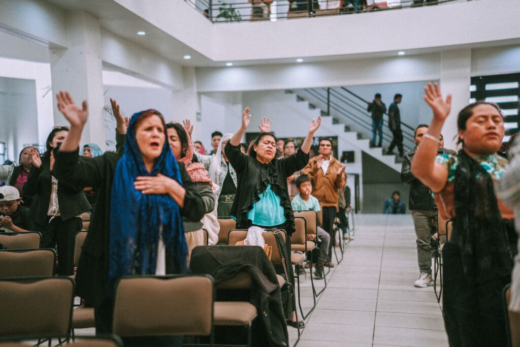 Persecuted Christians in Mexico worship in church