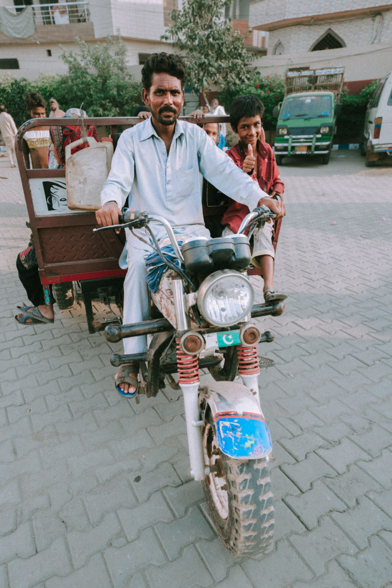 Income-generating opportunities keep families in Pakistan out of debt for good!